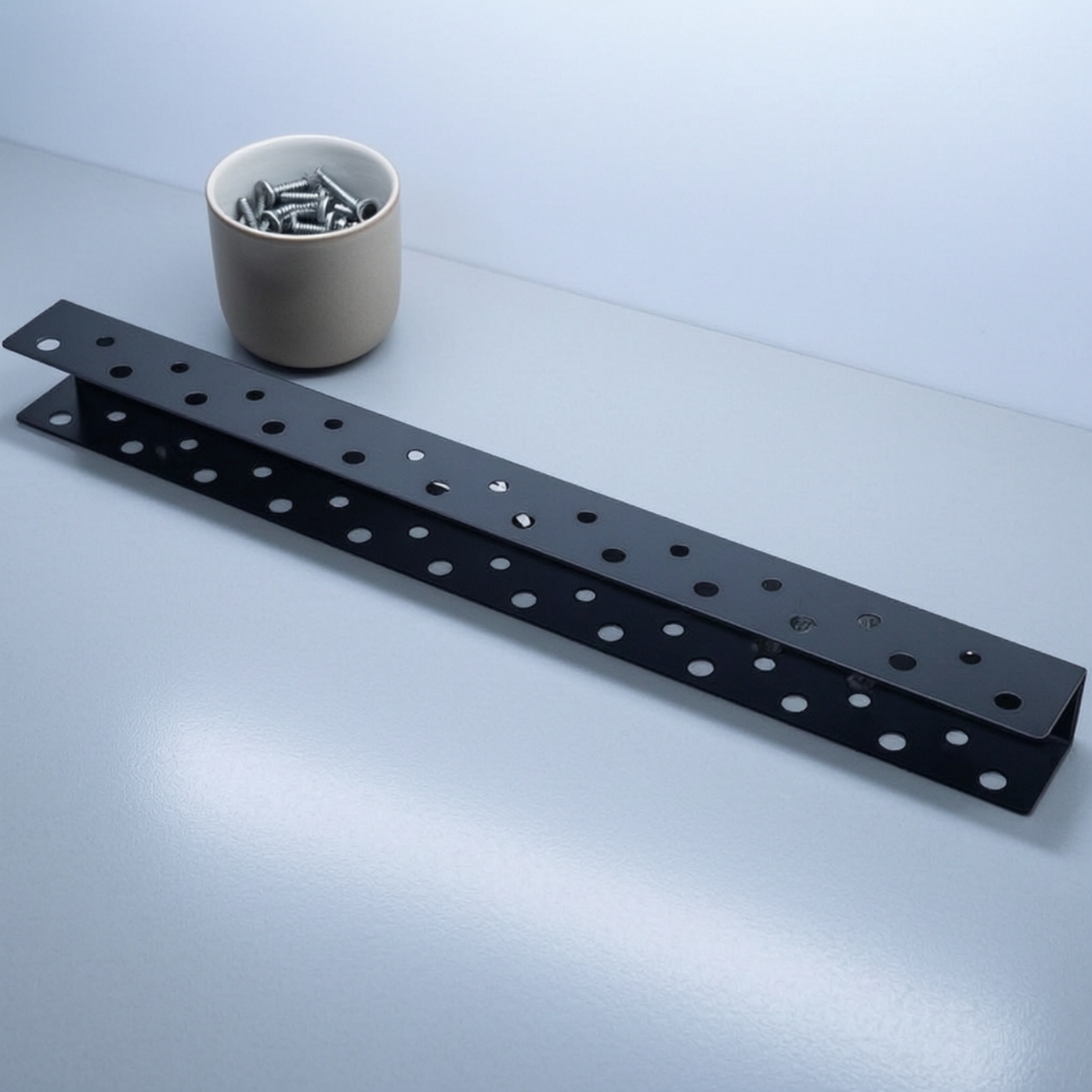 Wall-Mounted Tool Rack Multi-H - đánh giá và giá Tools In Metal Workshop